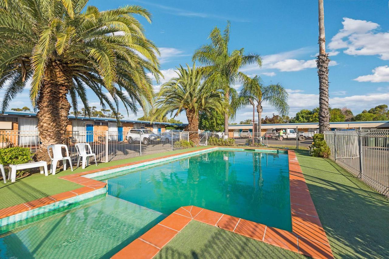 Plainsman Motel Forbes Εξωτερικό φωτογραφία