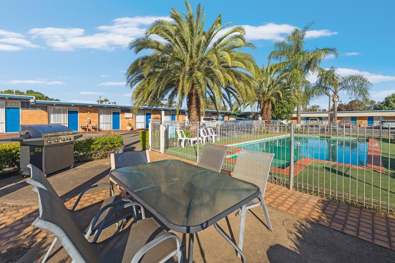 Plainsman Motel Forbes Εξωτερικό φωτογραφία