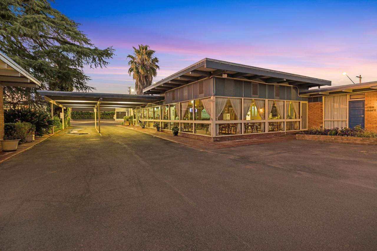 Plainsman Motel Forbes Εξωτερικό φωτογραφία