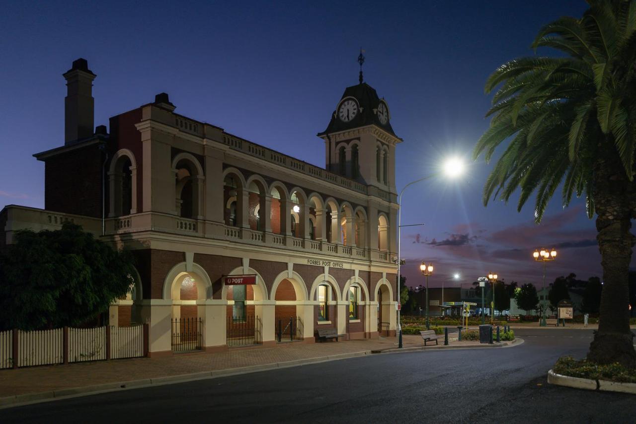 Plainsman Motel Forbes Εξωτερικό φωτογραφία